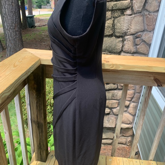 Calvin Klein - Picture 4 of 8